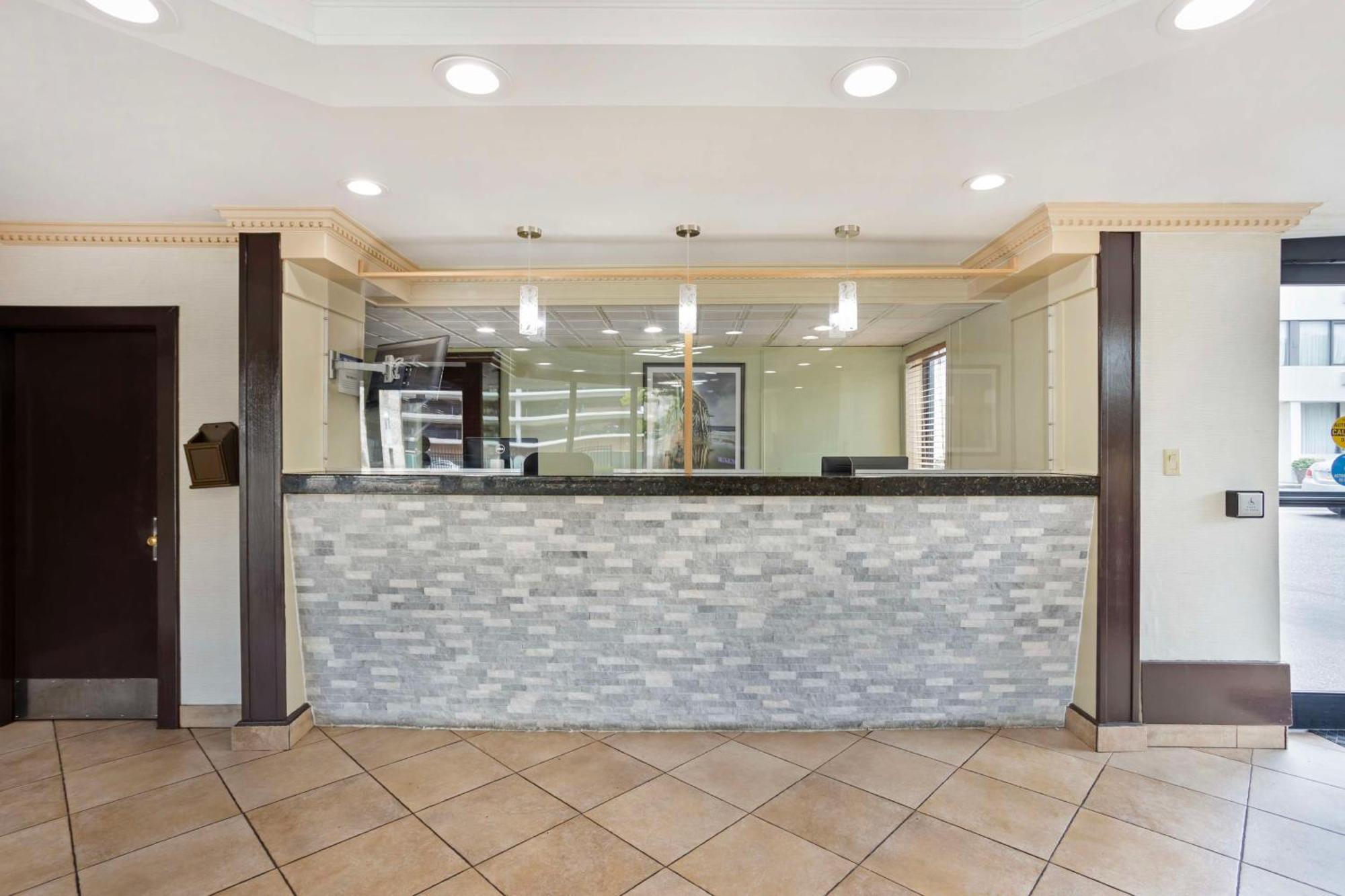 Best Western Atlantic City Beach Block Exterior photo